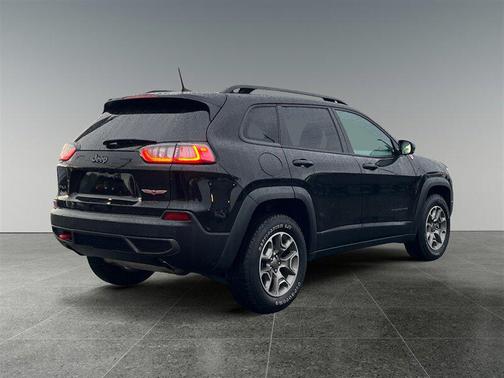 2022 Jeep Cherokee Trailhawk