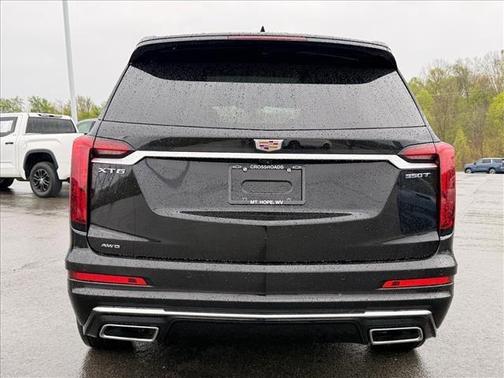 Stellar Black Metallic 2024 Cadillac XT6 Luxury AWD
