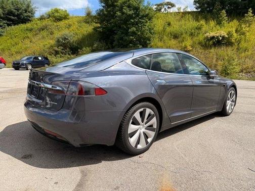 2021 Tesla Model S Long Range