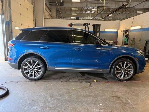 Artisan Blue 2020 Lincoln Corsair Reserve