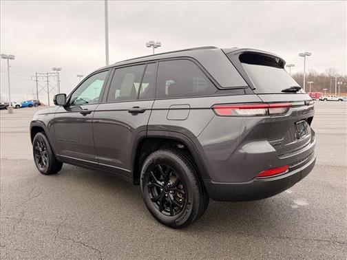 2024 Jeep Grand Cherokee Laredo