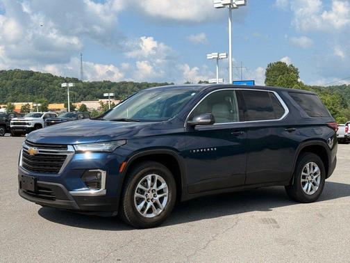 2022 Chevrolet Traverse LS