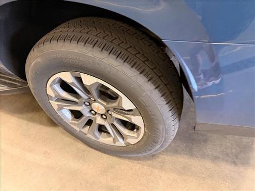 Lakeshore Blue Metallic 2026 Chevrolet Suburban LS