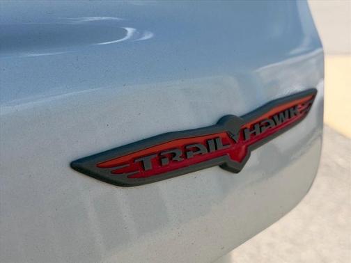 Silver Zynith 2024 Jeep Compass Trailhawk