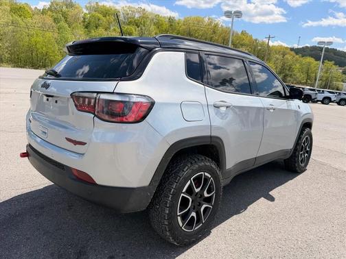 Silver Zynith 2024 Jeep Compass Trailhawk