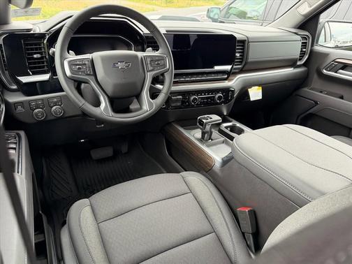 Summit White 2026 Chevrolet Silverado 1500 LT Trail Boss