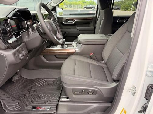 Summit White 2026 Chevrolet Silverado 1500 LT Trail Boss