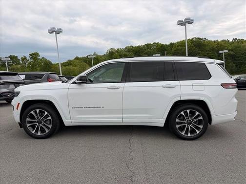 Bright White Clearcoat 2022 Jeep Grand Cherokee L Overland