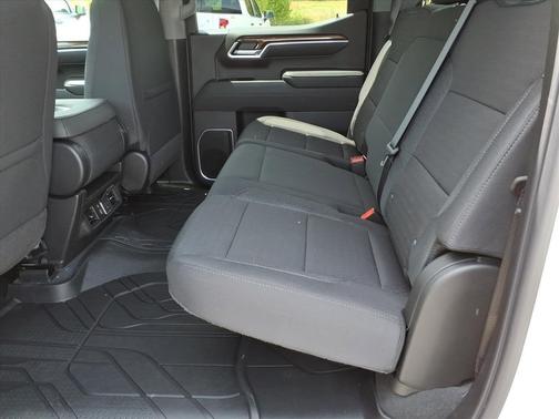 Summit White 2026 Chevrolet Silverado 1500 RST