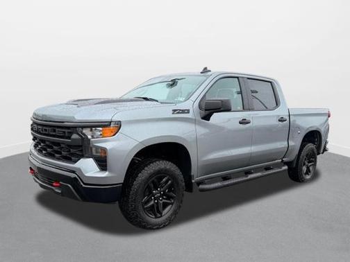 Sterling Gray Metallic 2026 Chevrolet Silverado 1500 Custom Trail Boss