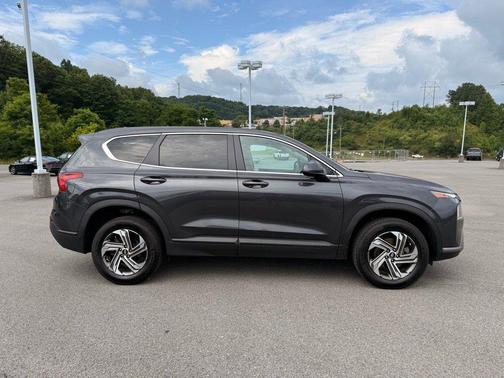 2021 Hyundai SANTA FE SE