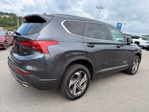 2021 Hyundai SANTA FE SE