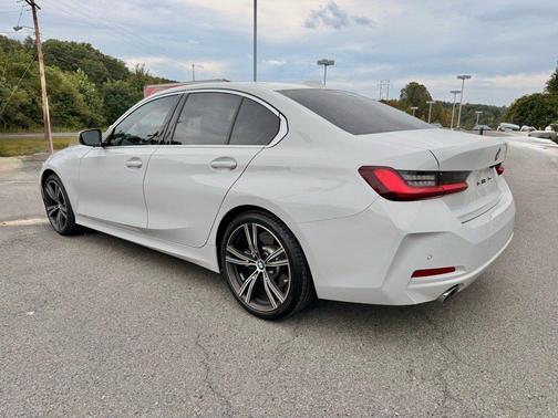 2024 BMW 330 i