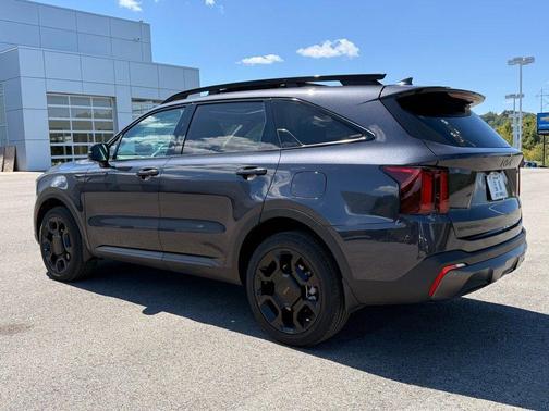 2025 Kia Sorento X-Line EX