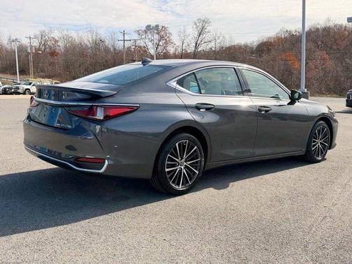 2022 Lexus ES 250 Luxury