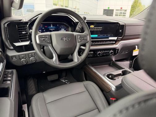 Summit White 2026 Chevrolet Silverado 2500 LT