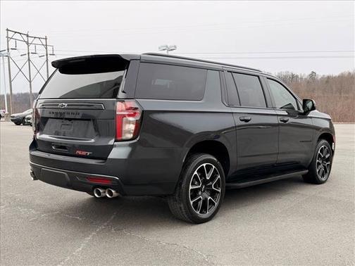 2022 Chevrolet Suburban RST