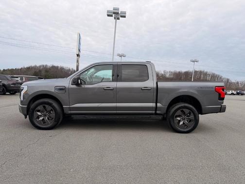 2024 Ford F-150 Lightning Flash