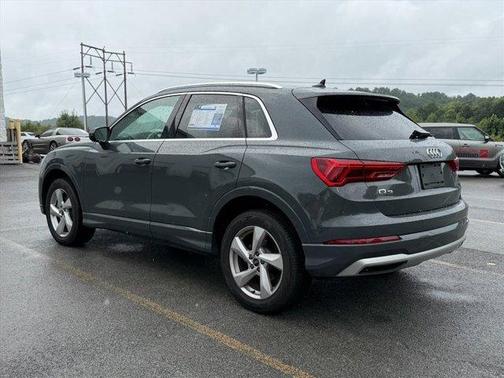 Nano Gray Metallic 2022 Audi Q3 40 Premium