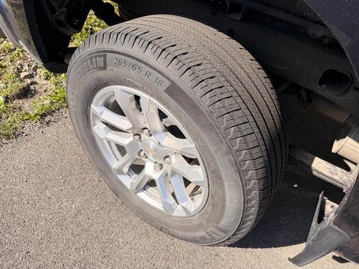 Dark Ash Metallic 2023 Chevrolet Silverado 1500 LT