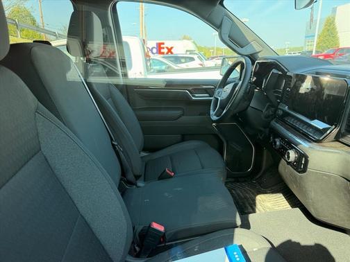 Dark Ash Metallic 2023 Chevrolet Silverado 1500 LT