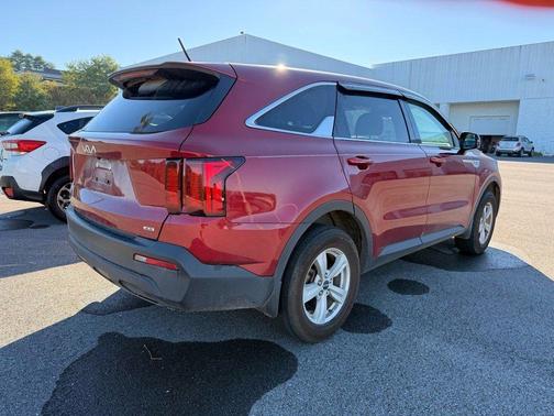 2023 Kia Sorento LX
