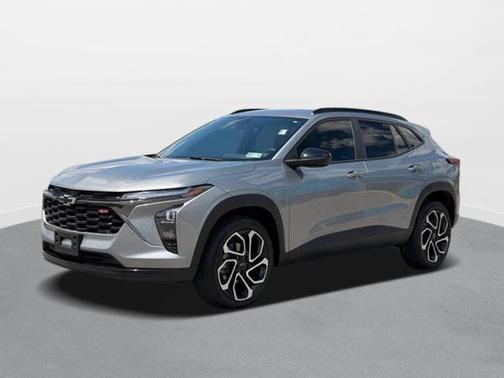 Sterling Gray Metallic 2025 Chevrolet Trax 2RS