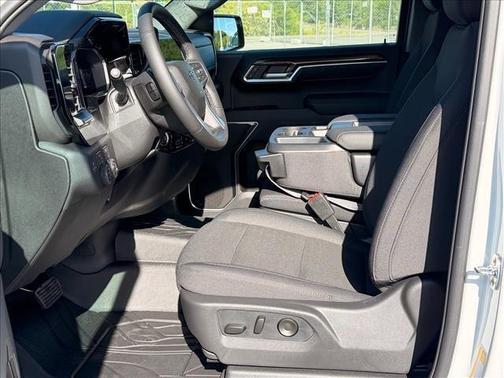 Summit White 2026 Chevrolet Silverado 1500 RST