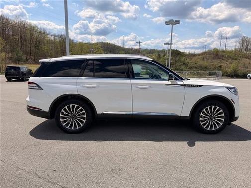 White Metallic 2023 Lincoln Aviator Reserve AWD