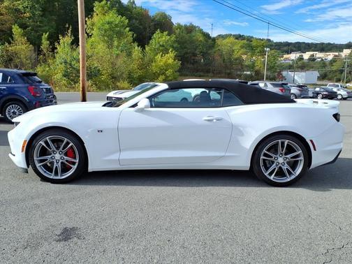 2023 Chevrolet Camaro 2LT