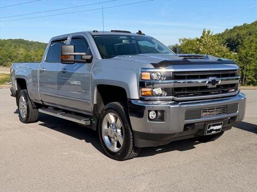Silver Ice Metallic 2018 Chevrolet Silverado 2500 LT