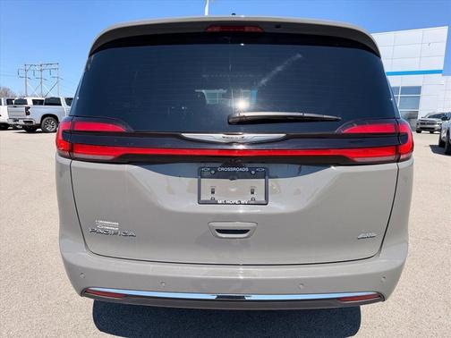 Ceramic Gray Clearcoat 2025 Chrysler Pacifica Select