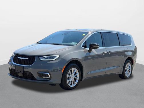 Ceramic Gray Clearcoat 2025 Chrysler Pacifica Select