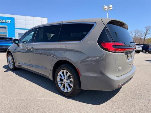 Ceramic Gray Clearcoat 2025 Chrysler Pacifica Select