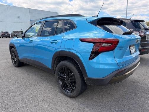 Marina Blue 2025 Chevrolet Trax ACTIV