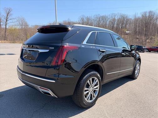 Stellar Black Metallic 2021 Cadillac XT5 Premium Luxury