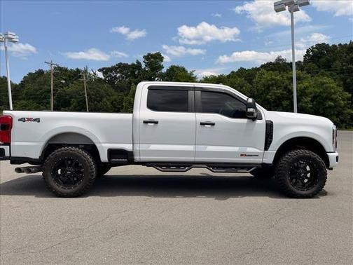 Oxford White 2024 Ford F-250