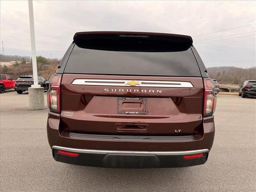 2022 Chevrolet Suburban LT