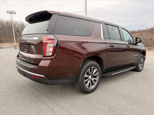 2022 Chevrolet Suburban LT