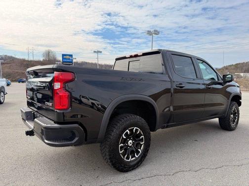 2023 Chevrolet Silverado 1500 ZR2