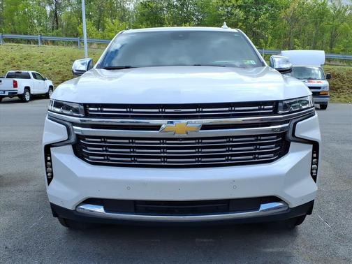 Iridescent Pearl Tricoat 2023 Chevrolet Tahoe Premier