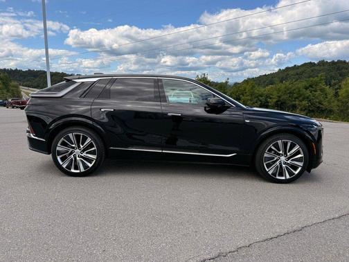 2024 Cadillac LYRIQ Luxury