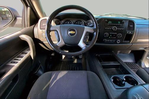 Summit White 2011 Chevrolet Silverado 1500 LT