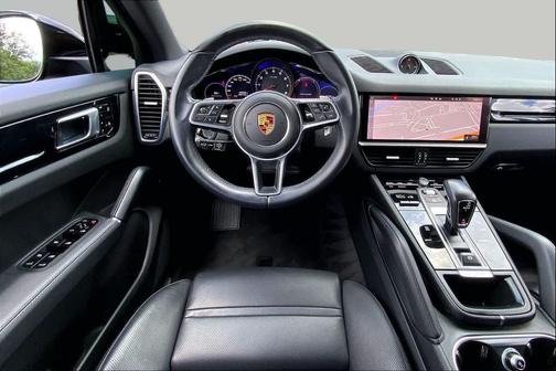 BLACK 2021 Porsche Cayenne Cayenne
