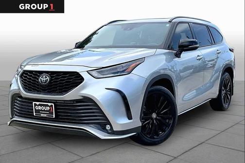 Celestial Silver Metallic 2024 Toyota Highlander XSE