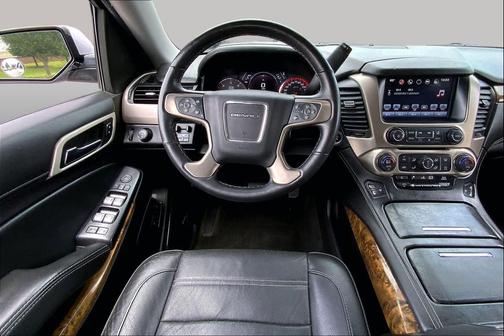 Quicksilver Metallic 2016 GMC Yukon XL Denali