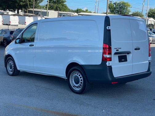 2020 Mercedes-Benz Metris Base
