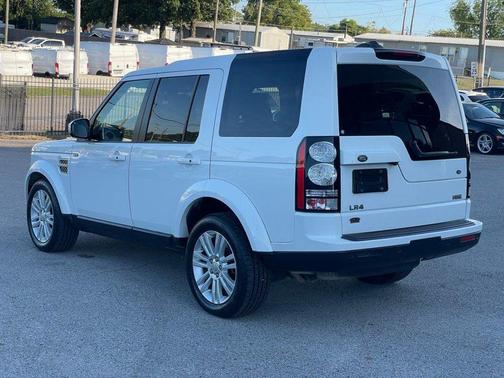 2014 Land Rover LR4 Base