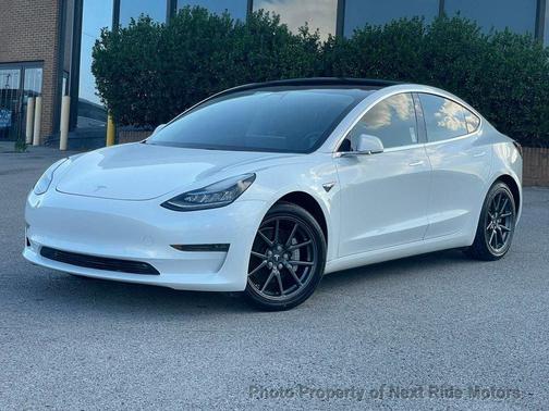 Pearl White Multi-Coat 2018 Tesla Model 3 Long Range