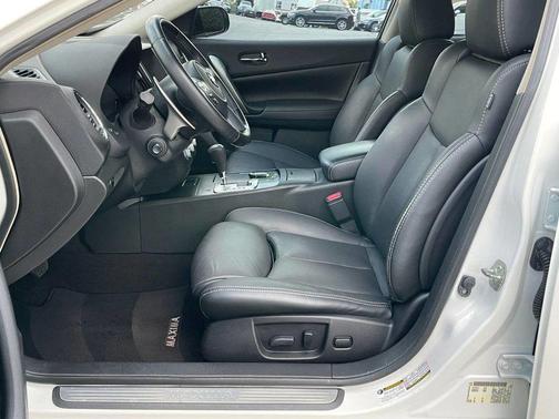 2012 Nissan Maxima SV